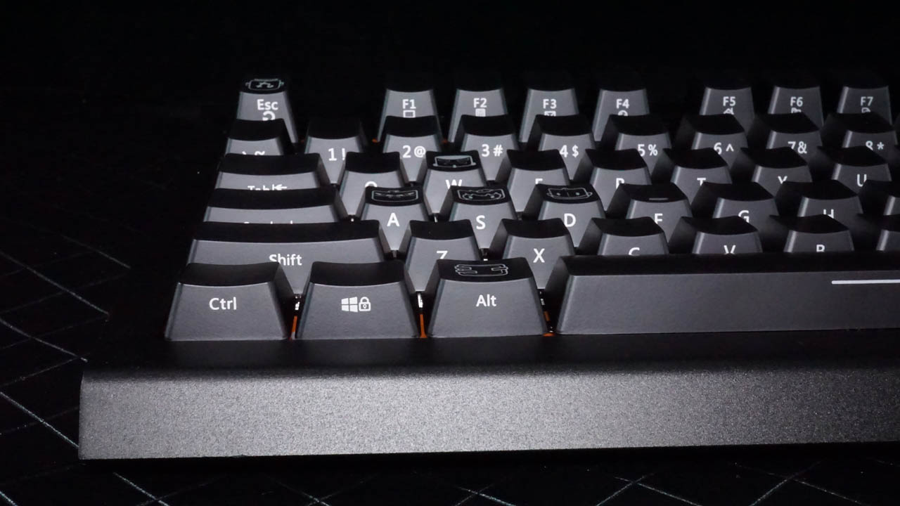 目前公认最好的矮轴机械键盘,樱花粉侧刻机械键盘