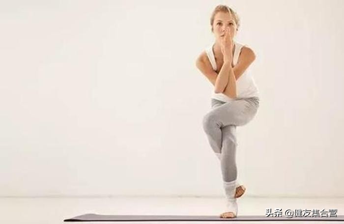 周冬雨肌肉型小腿是怎么瘦下来的,周冬雨瘦全身方法