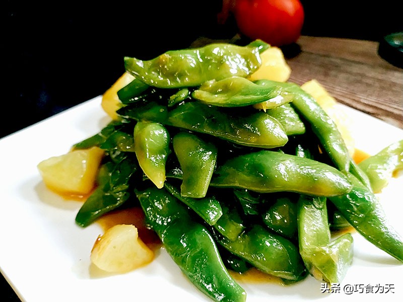 去除豆角上农药残留，大厨教你2招，豆角翠绿营养翻倍