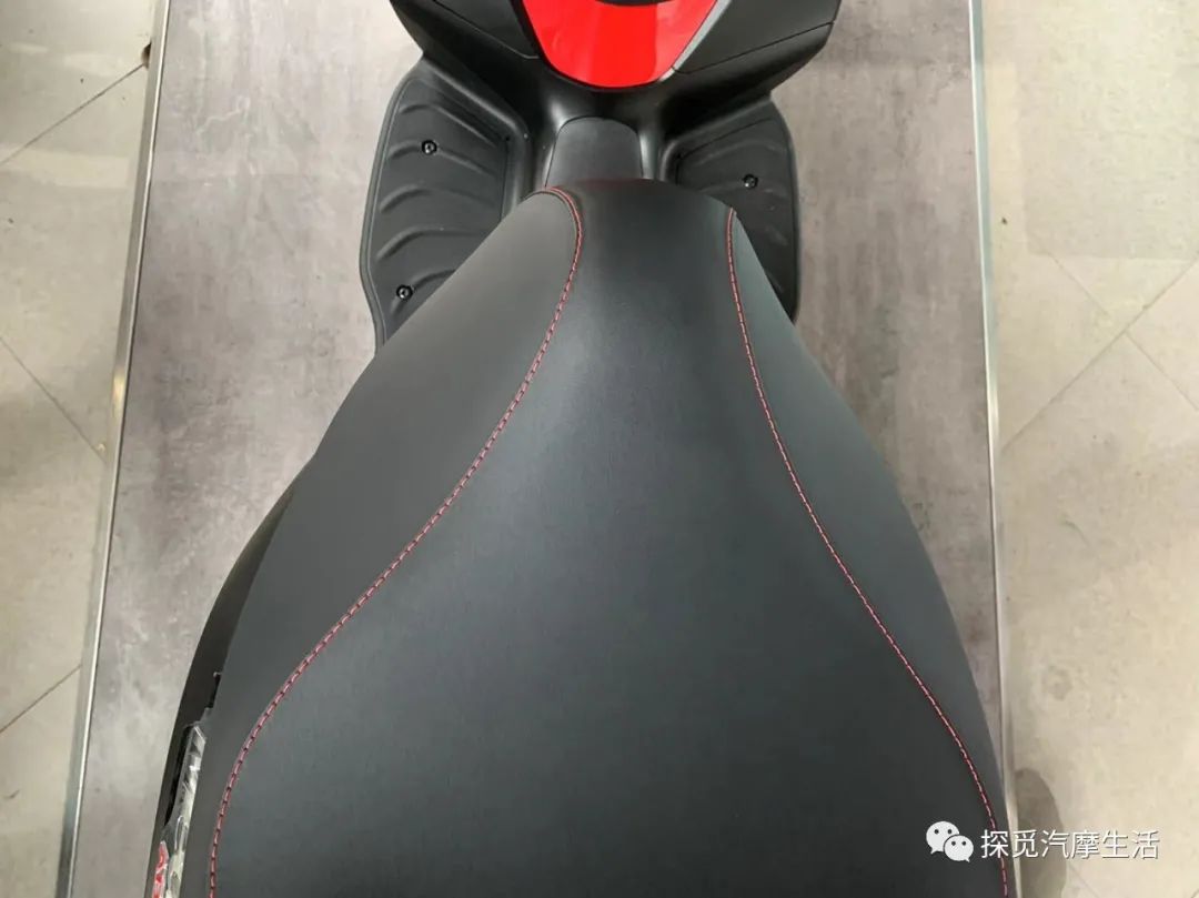 18年比亚乔medley150,比亚乔medley150和nmax155