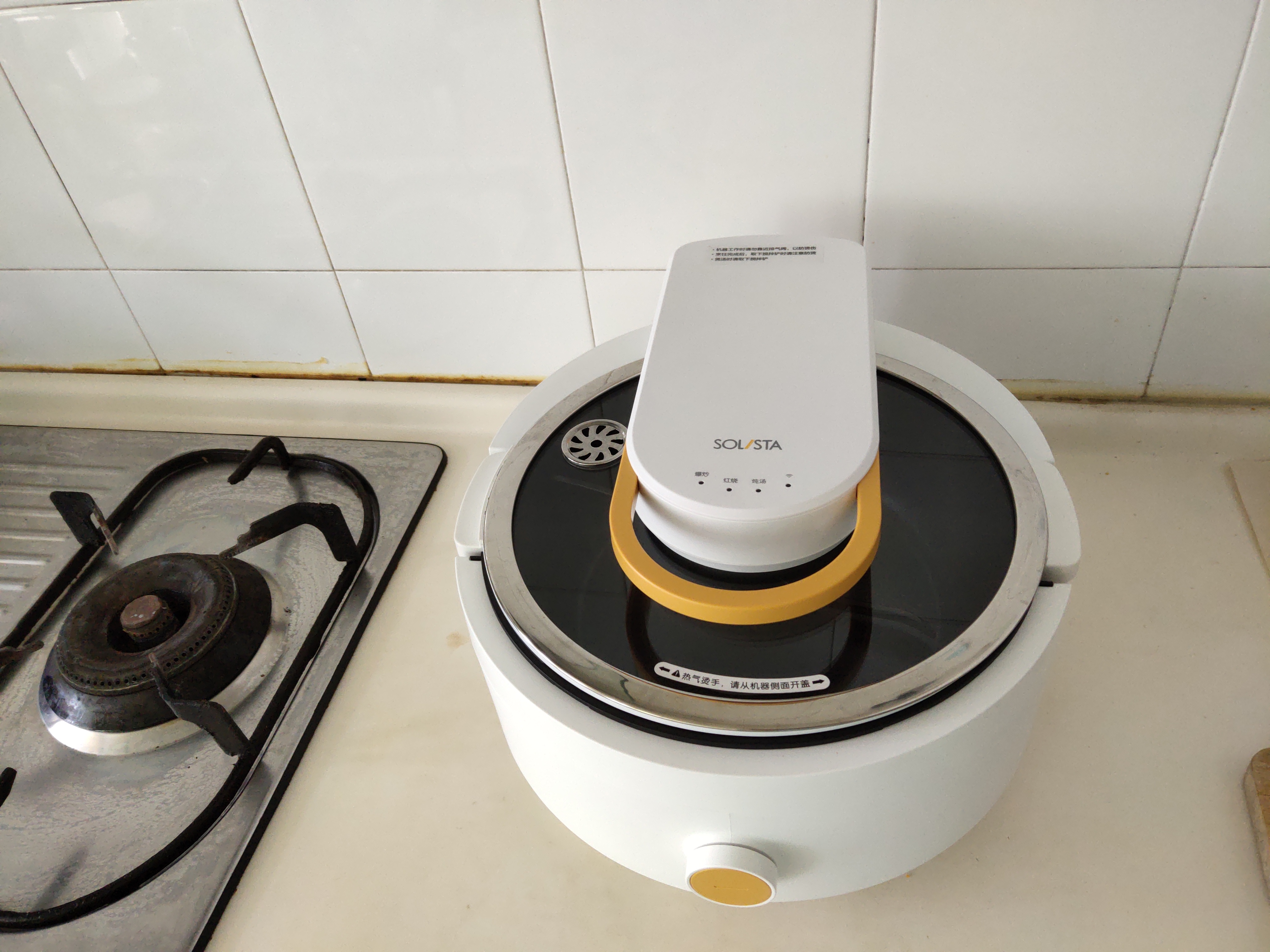 智能炒菜机pk人工,外卖智能炒菜机