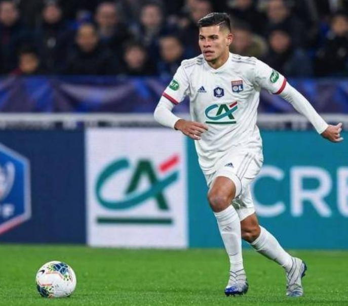 里昂7连冠阵容,里昂新赛季阵容