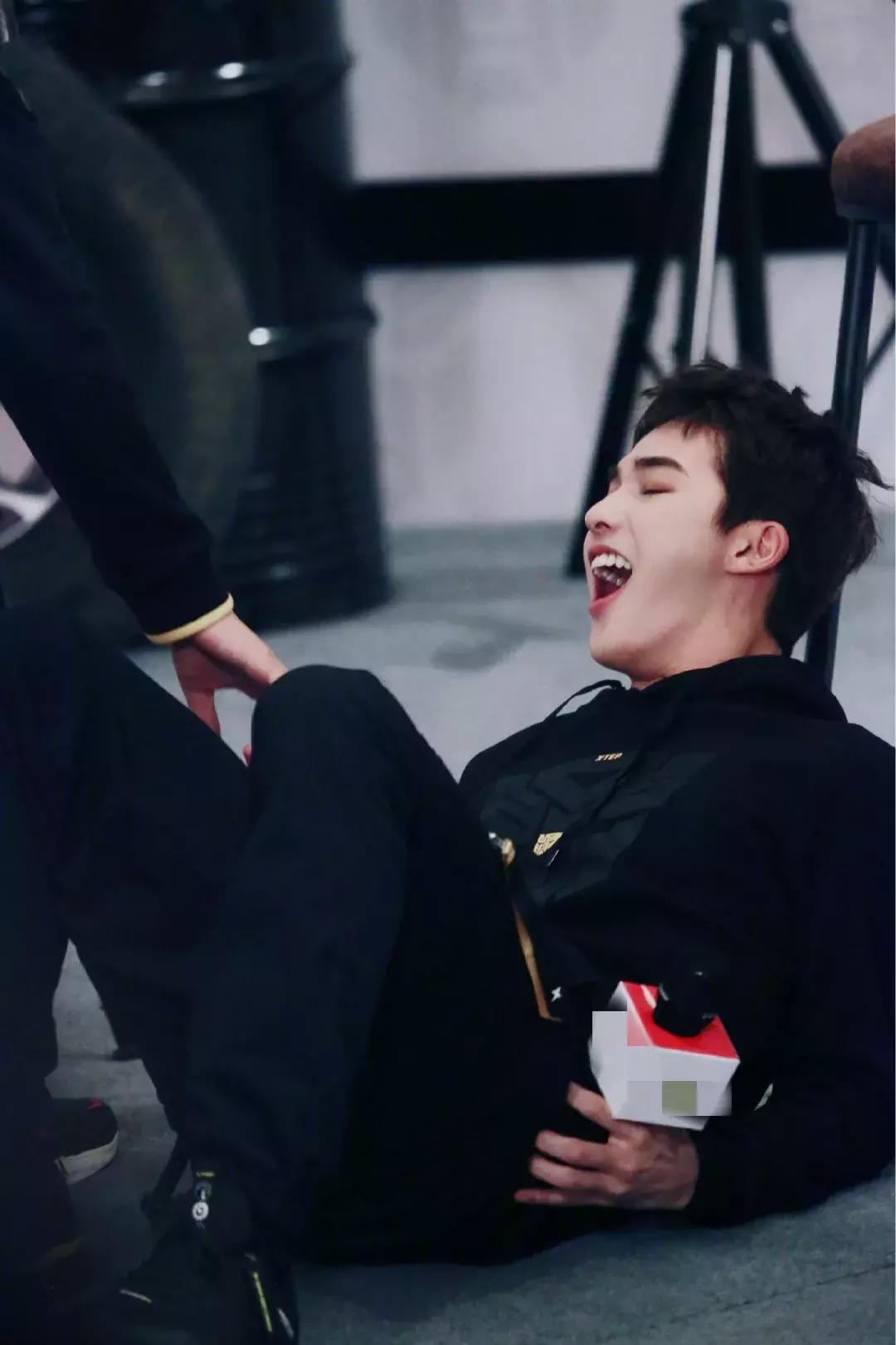 朱正廷黄明昊见吴宣仪,黄新淳黄明昊朱正廷