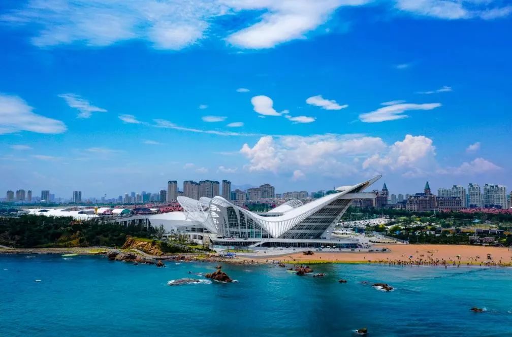 青岛黄岛区金沙滩啤酒城,青岛西海岸金沙滩啤酒城沙滩