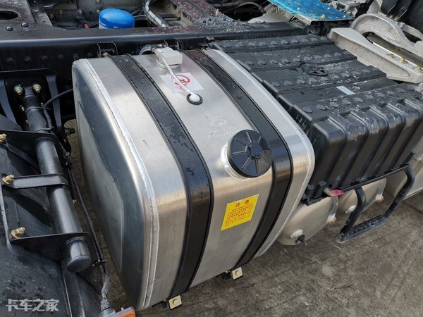 东风天龙KL最新款,东风天龙kl改装座椅升级