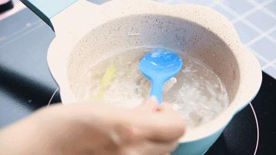 宝宝吃肉泥和肉松哪个有营养,肉泥应该做什么辅食