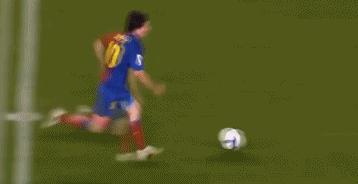 世界足球先生梅西演讲,世界足球先生梅西罗纳尔多