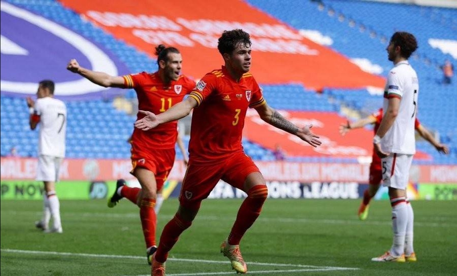 足球捉妖记曼城,利物浦威廉斯后卫