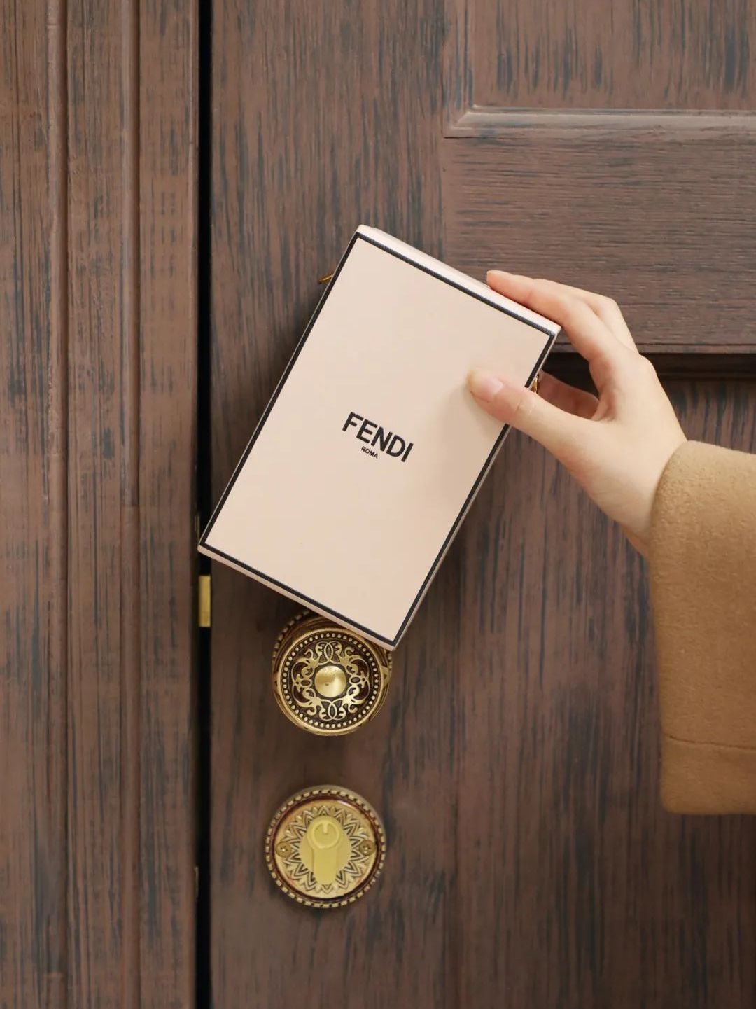 fendi包包哪里买最便宜,fendi值得入手的包包