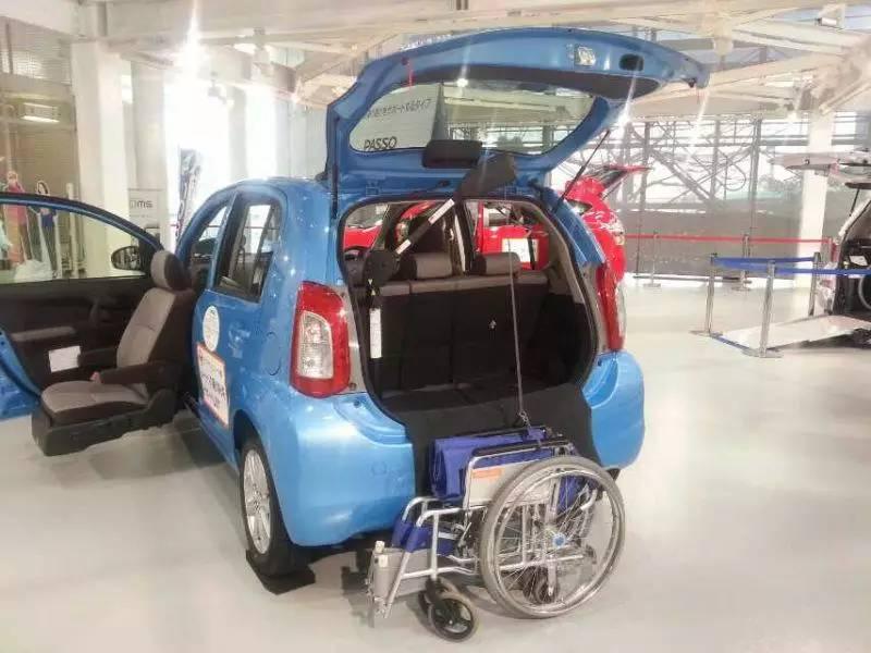 福祉车出行利器是什么样的？可供行动不便的老人使用