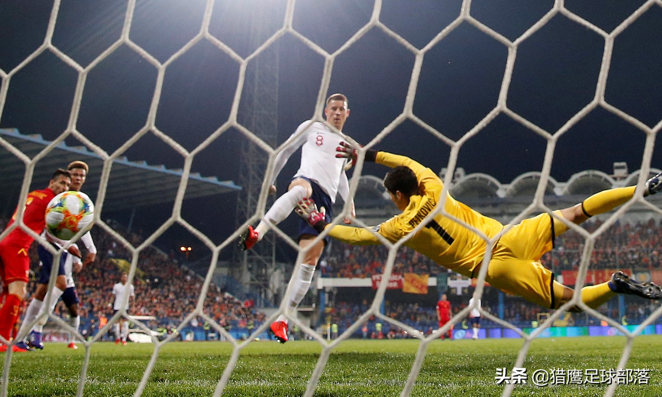 4战独造7球，连场获最佳，英格兰帝星告别快乐足球