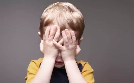 孩子缺乏自信心害怕被拒绝,孩子很反感接受自己的错误怎么办