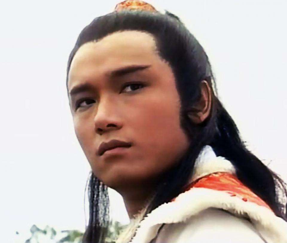 37年后《射雕英雄传》演员今昔照黄日华58岁曾江86岁而他89岁