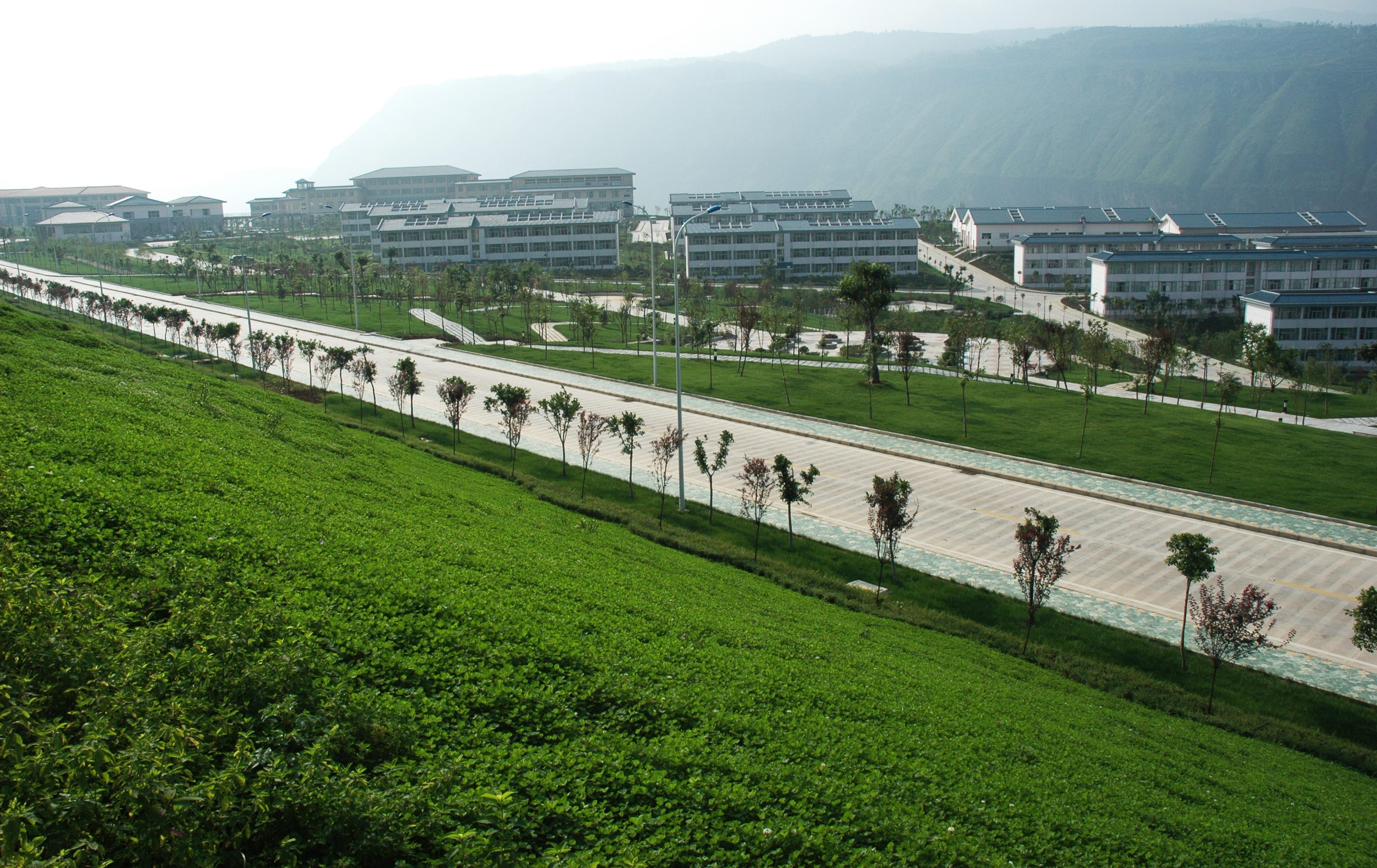 溪洛渡水电站近距离观看,传说中的金沙江溪洛渡水电站