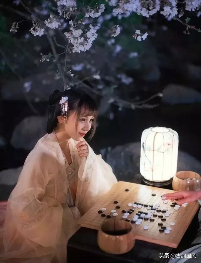 古诗唯美相思诗词句,十首相思诗词诉不完一生思念