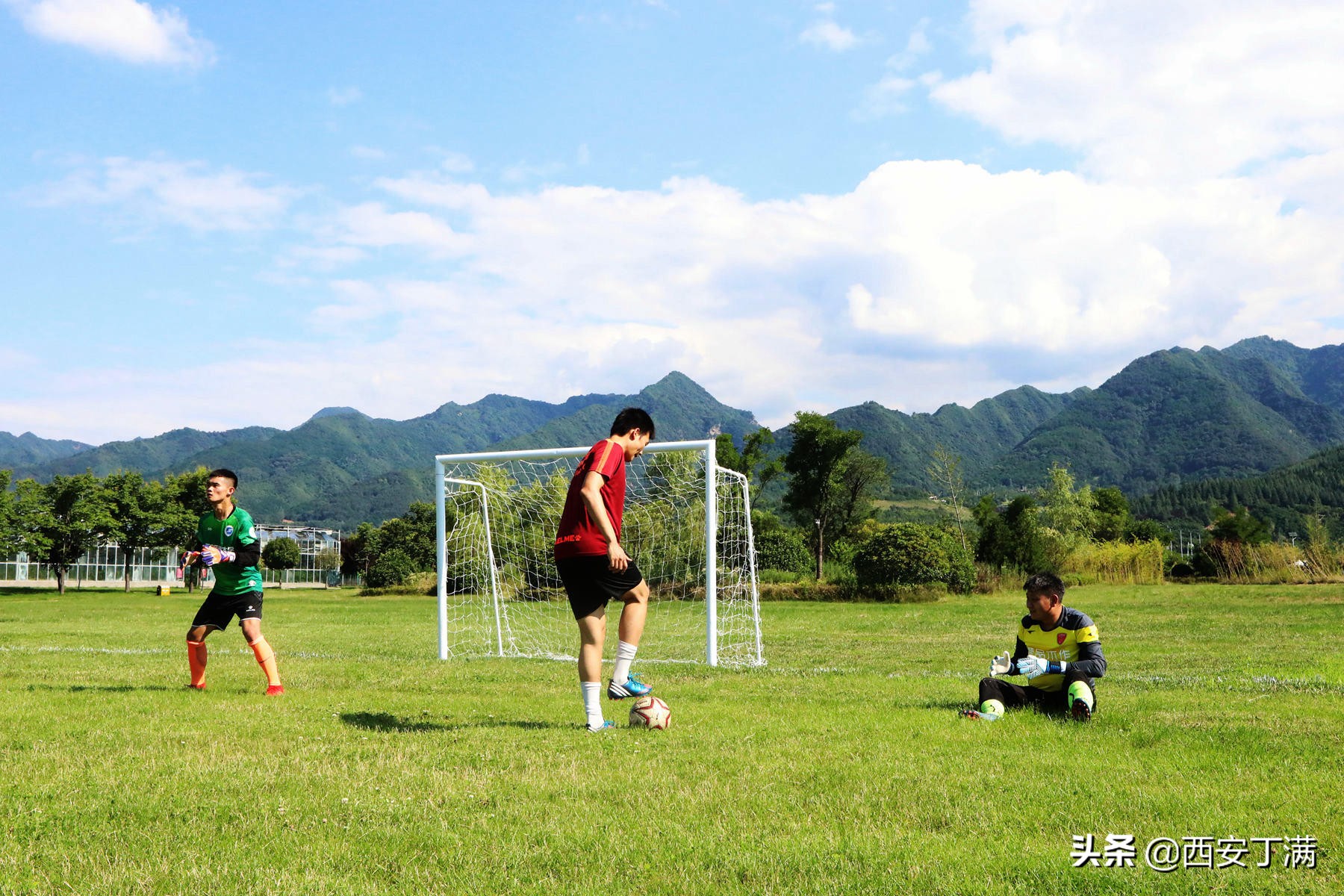 小足球大梦想创意,全国青少年校园足球夏令营陕西队