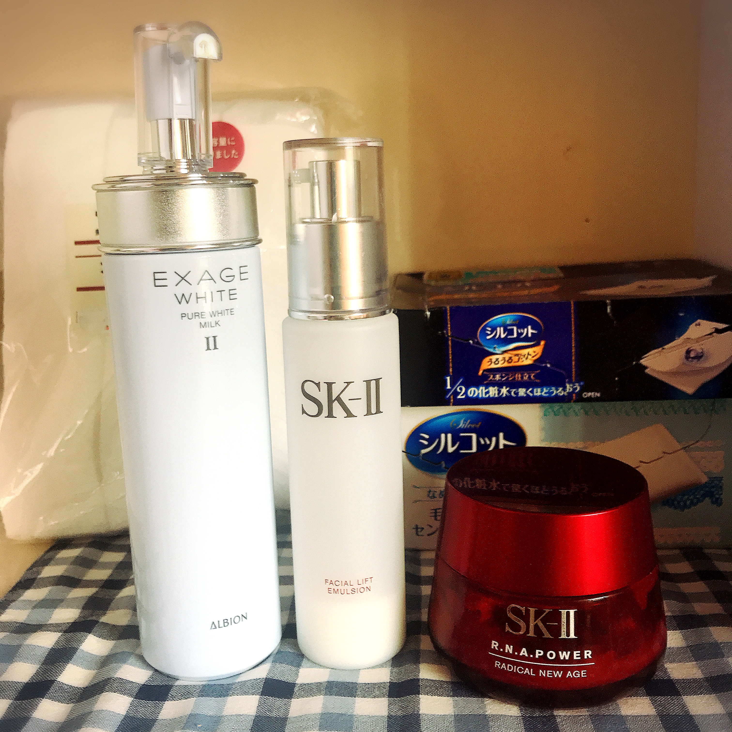 20-30岁补水抗老护肤品推荐,适合年轻肌肤的护肤品抗老化的