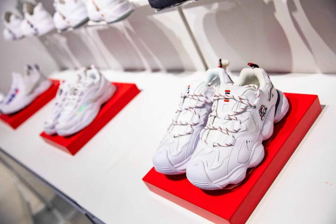 郑州gap店,郑州哪里有gap专卖店