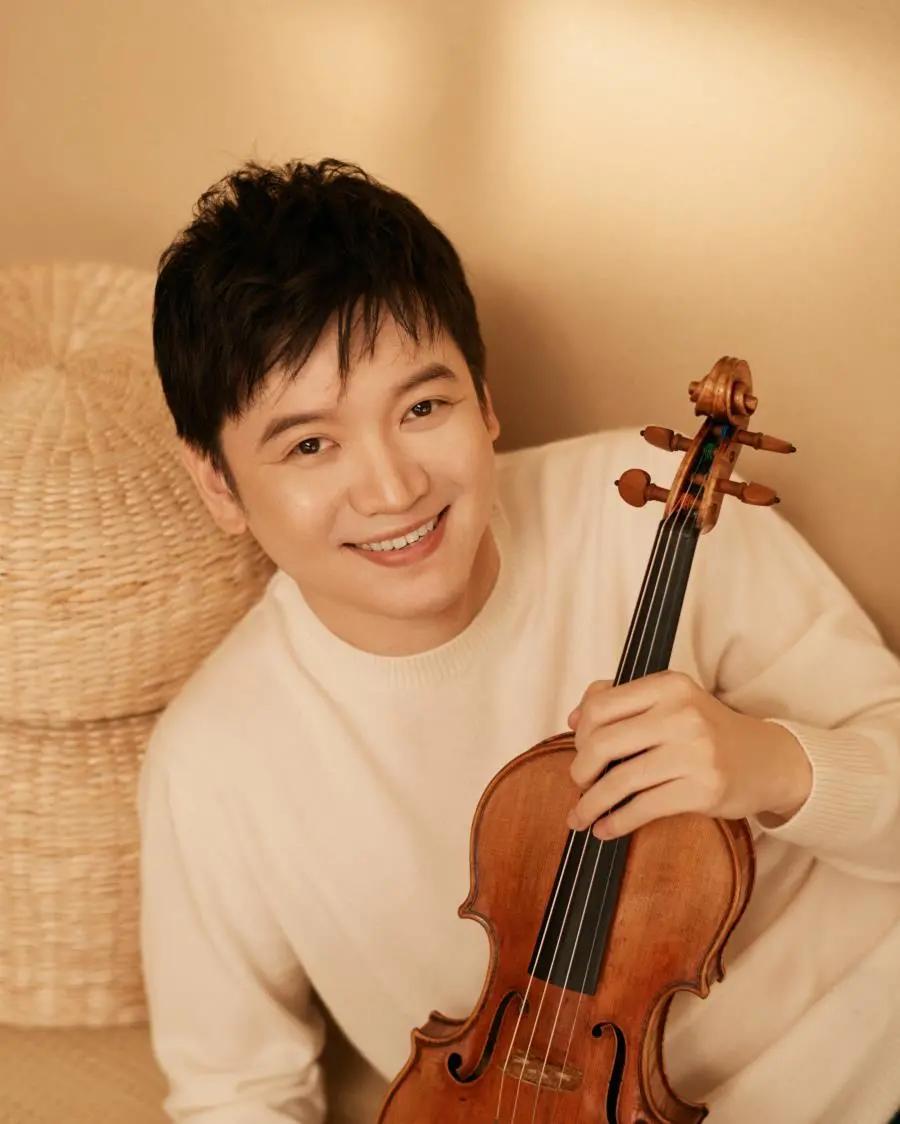 刘霄小提琴演奏视频,刘霄小提琴演奏沉思