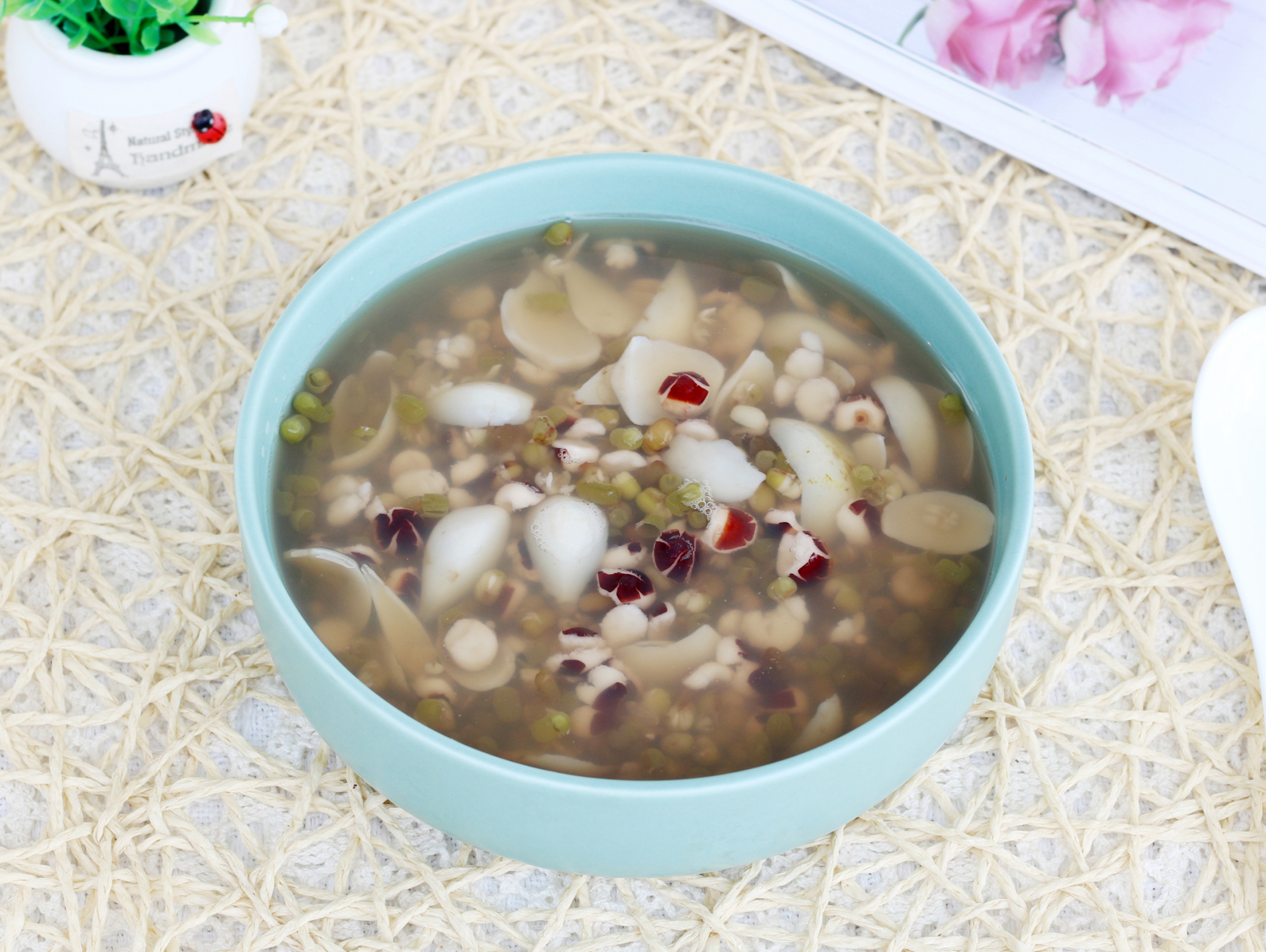 煮绿豆粥放米好吃还是不放好,煮绿豆粥加糯米还是粘米