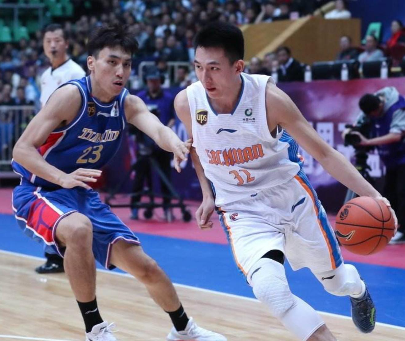 准职业球员群殴中学生，天津队眼看有点起色，自家后院却起了火