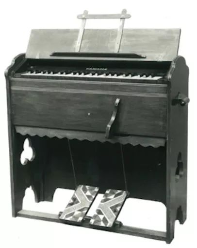 做乐器、摩托、快艇、游泳池…日本「YAMAHA雅马哈」有多狂？