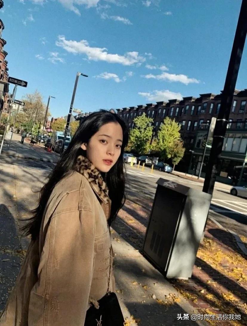 女人穿的外套有气质的质量最好的,女生外套有这几件就够了