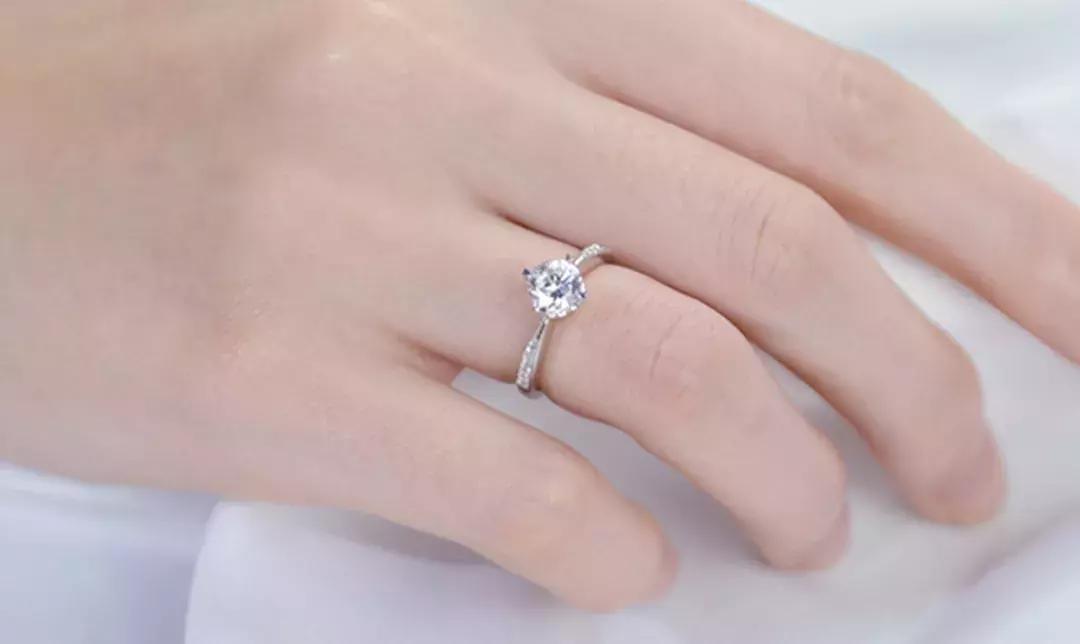 钻戒保养的小技巧,钻戒的保养和注意事项