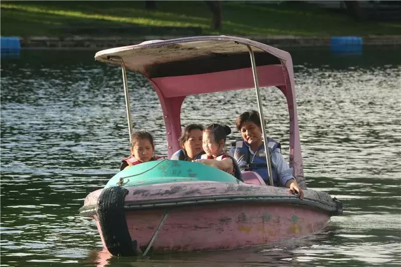 深圳莲花山真的美,深圳莲花山有什么特别的地方