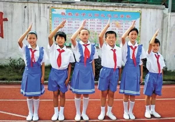 采访18岁的人,8090后的真实童年