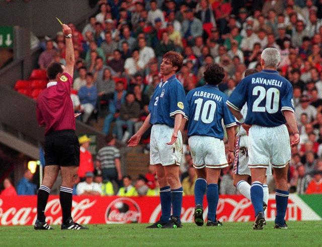 世界足坛被高估的十大球员巴乔,忧郁王子巴乔在世界足坛地位