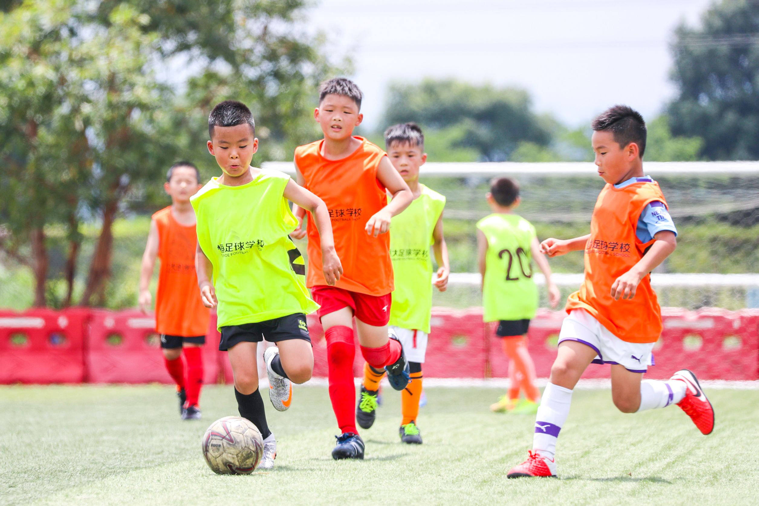 恒大足校报名需要什么学历,恒大足校普通人能进吗