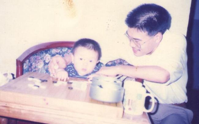 柯洁成为最年轻的八冠王,棋王柯洁近况如何