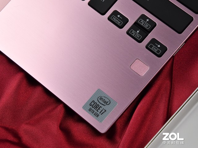 899g机身强塞六核酷睿VAIOSX12评测