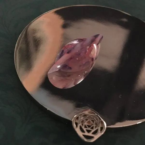 KrisXu：一个被UFO带来的国内设计师品牌包