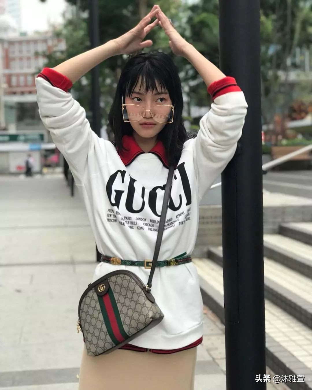 卫衣的n种穿法你学会了吗,卫衣的4个搭配方法太时髦了