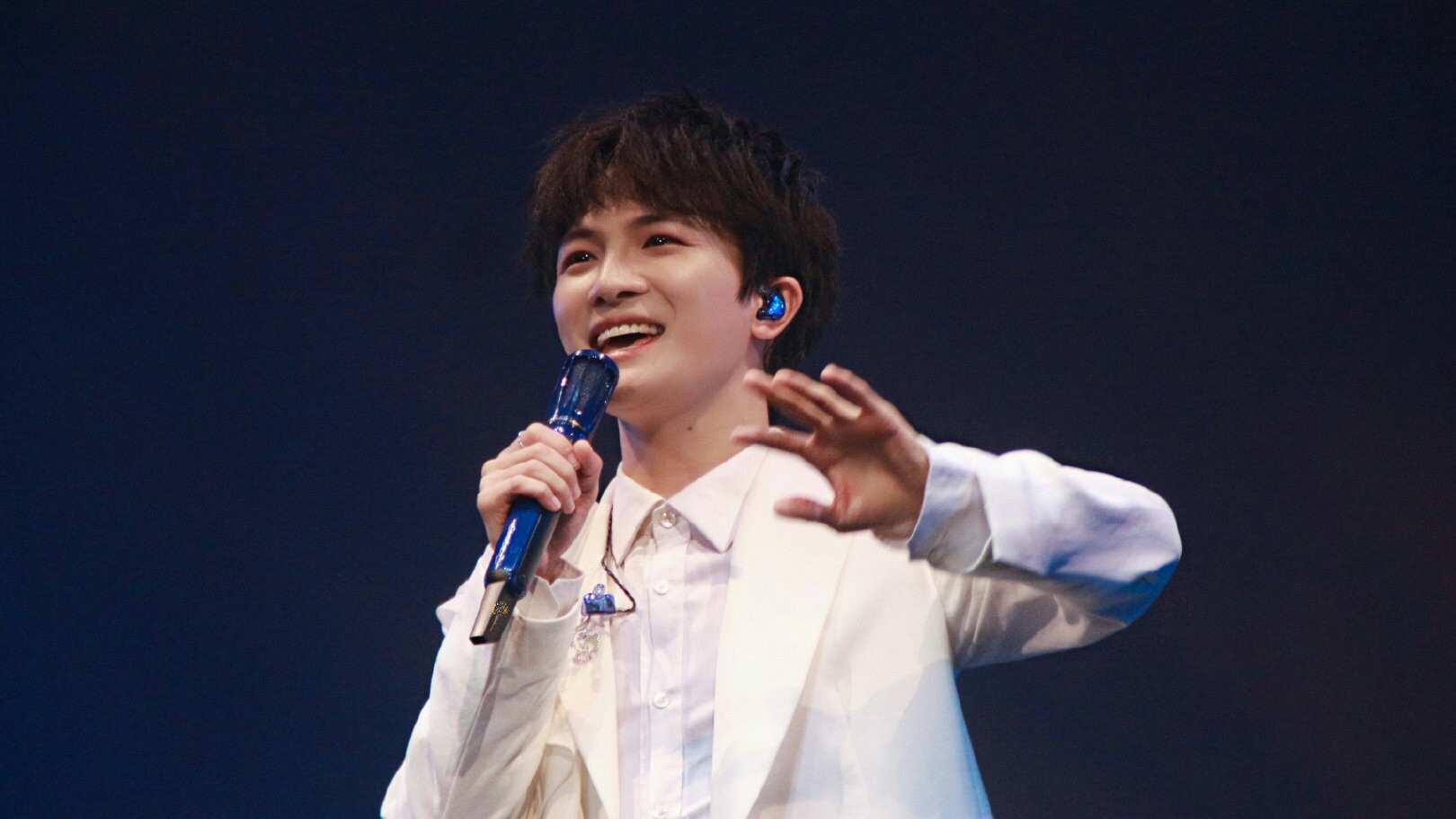 卧虎藏龙:久闻周深大名,得窥一声天籁,没想到生米布丁这么有才