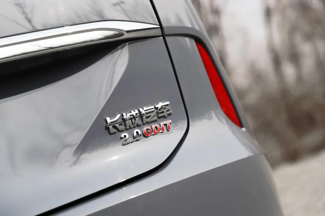 哈弗h63代2.0t最低配多少钱,哈弗h6三代2.0t与长安cs75plus2.0