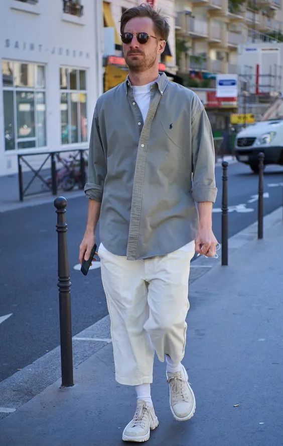 男人不要老穿紧身裤了，在春夏这条阔腿裤，文艺时髦范十足