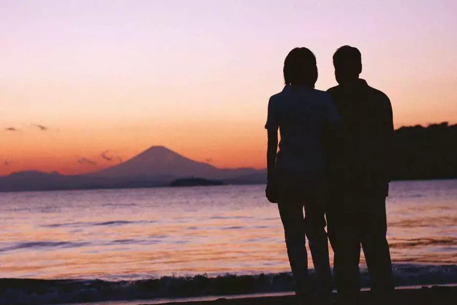 中年丧偶之人的最好出路,中年丧偶的人晚年怎样