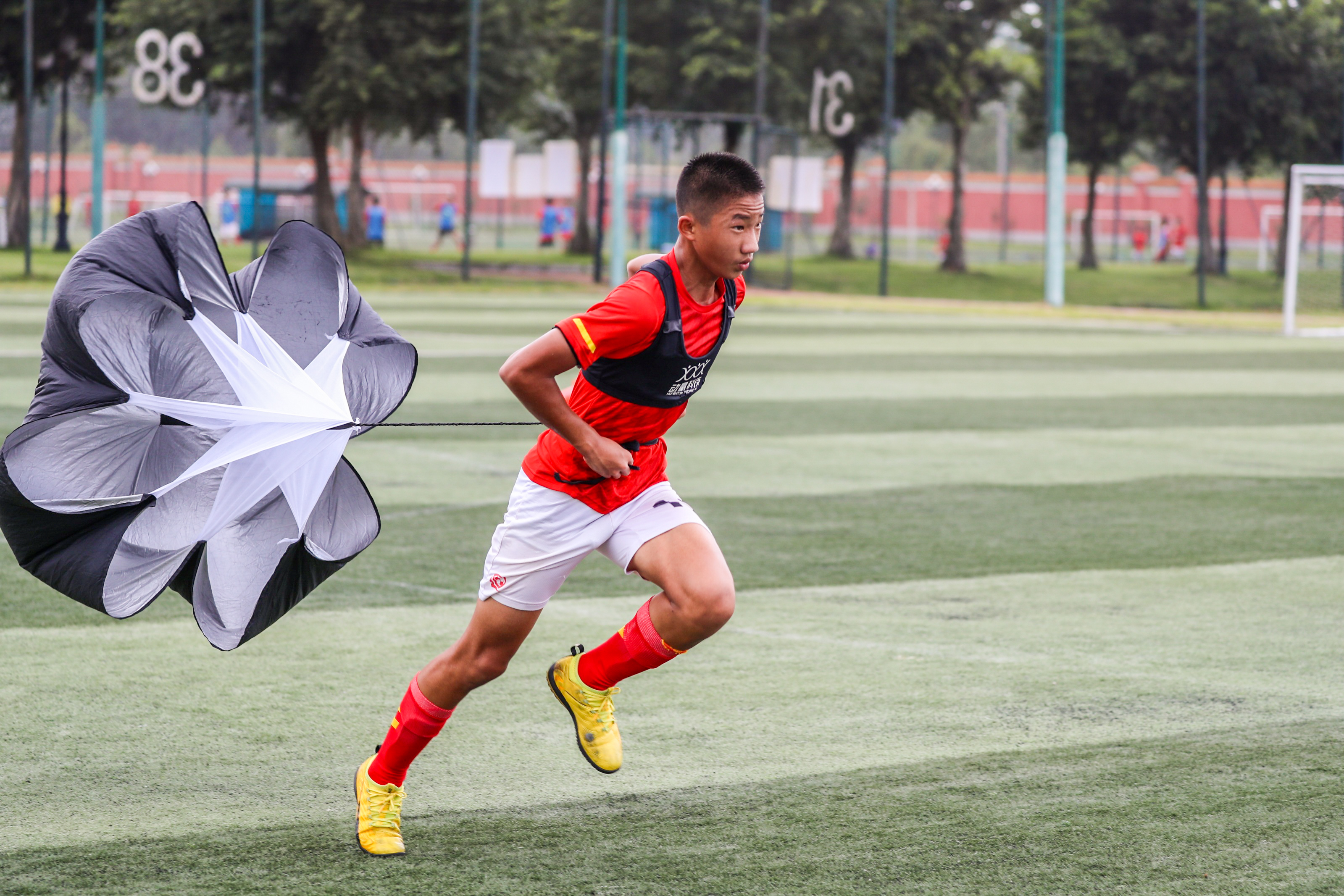 只进不出恒大冬窗转会计划曝光,广州队只出不进