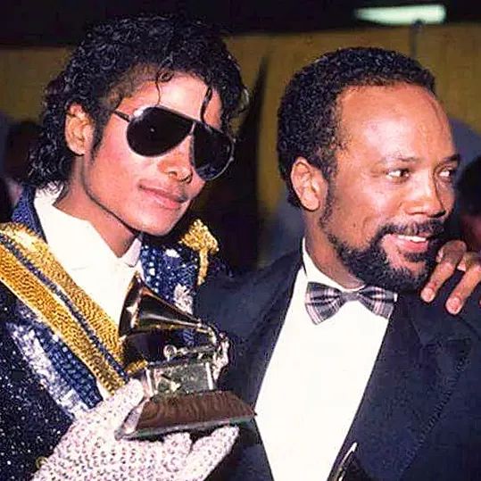 听迈克尔杰克逊的歌看乔丹打球,还会有人在听迈克尔杰克逊吗