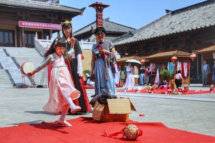 西安穿汉服拍外景的地方推荐,来西安穿汉服看演绎