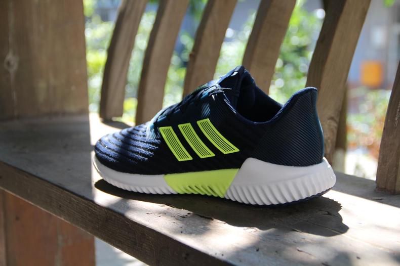 阿迪达斯清风跑鞋发黄怎么处理,阿迪达斯清风跑鞋eg1122