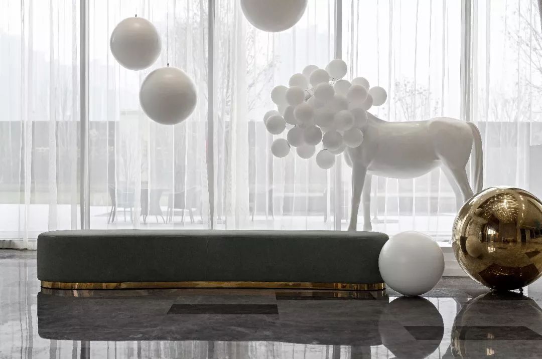 方黄新作丨750㎡以扇为媒，追寻东风西渐的童孩梦境