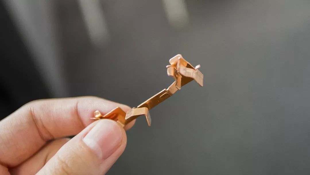 为什么不到10元的插座都是垃圾?