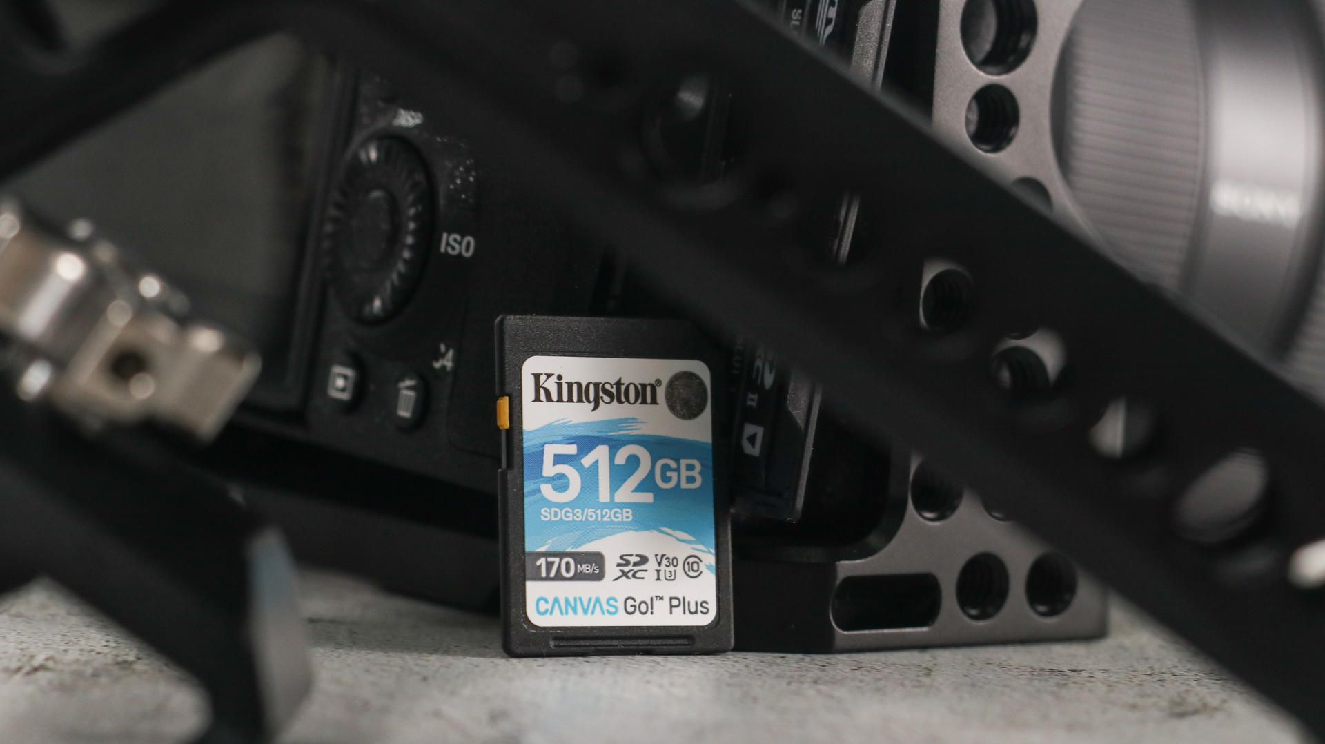 金士顿sd卡256g图片,金士顿sd卡512gbu3评测