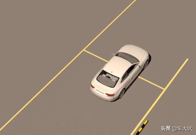 倒车入库技巧讲解学员看过来,新手倒车入库最简单又准的方法