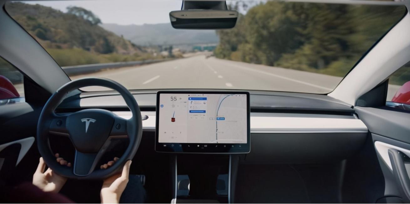 被指压榨的特斯拉为何仍有无数员工追随？身心俱惫但工资翻倍