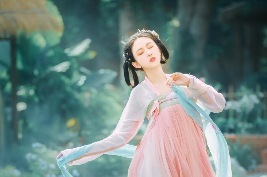 重生：她不要什么锦绣前程了，她只要紧紧地守着他就够了